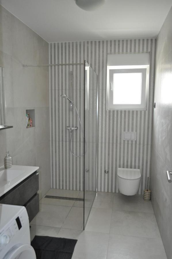 Riodia Seaview Stay Primosten Bagian luar foto