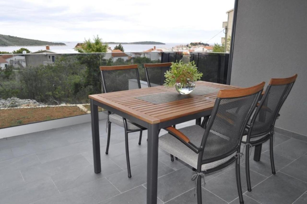 Riodia Seaview Stay Primosten Bagian luar foto